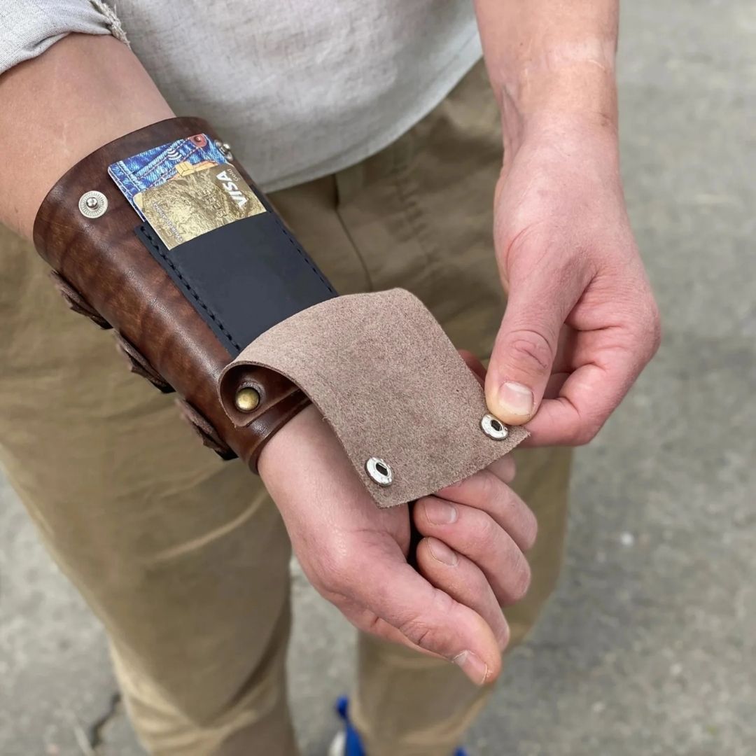 The Wrist Wallet