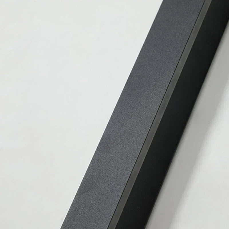 Linear Outdoor Wall Lamp