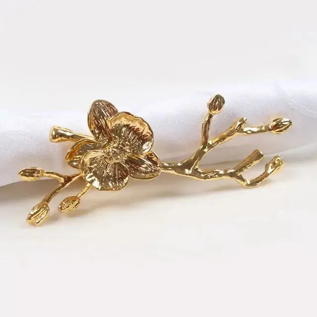 Beautiful Floral Table Setting Ring Set