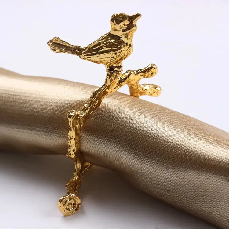 Beautiful Floral Table Setting Ring Set