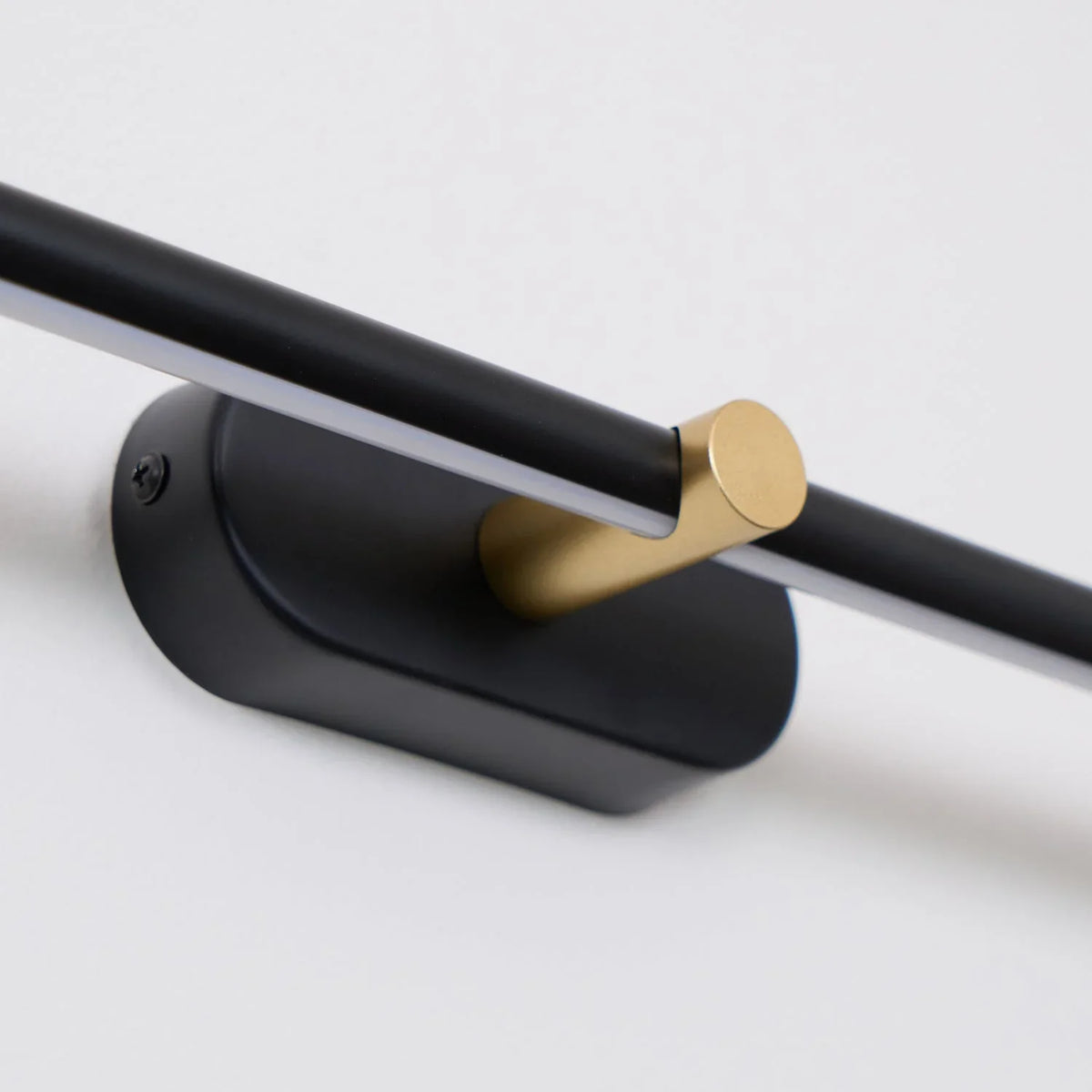 Minimalist Linear Wall Lamp