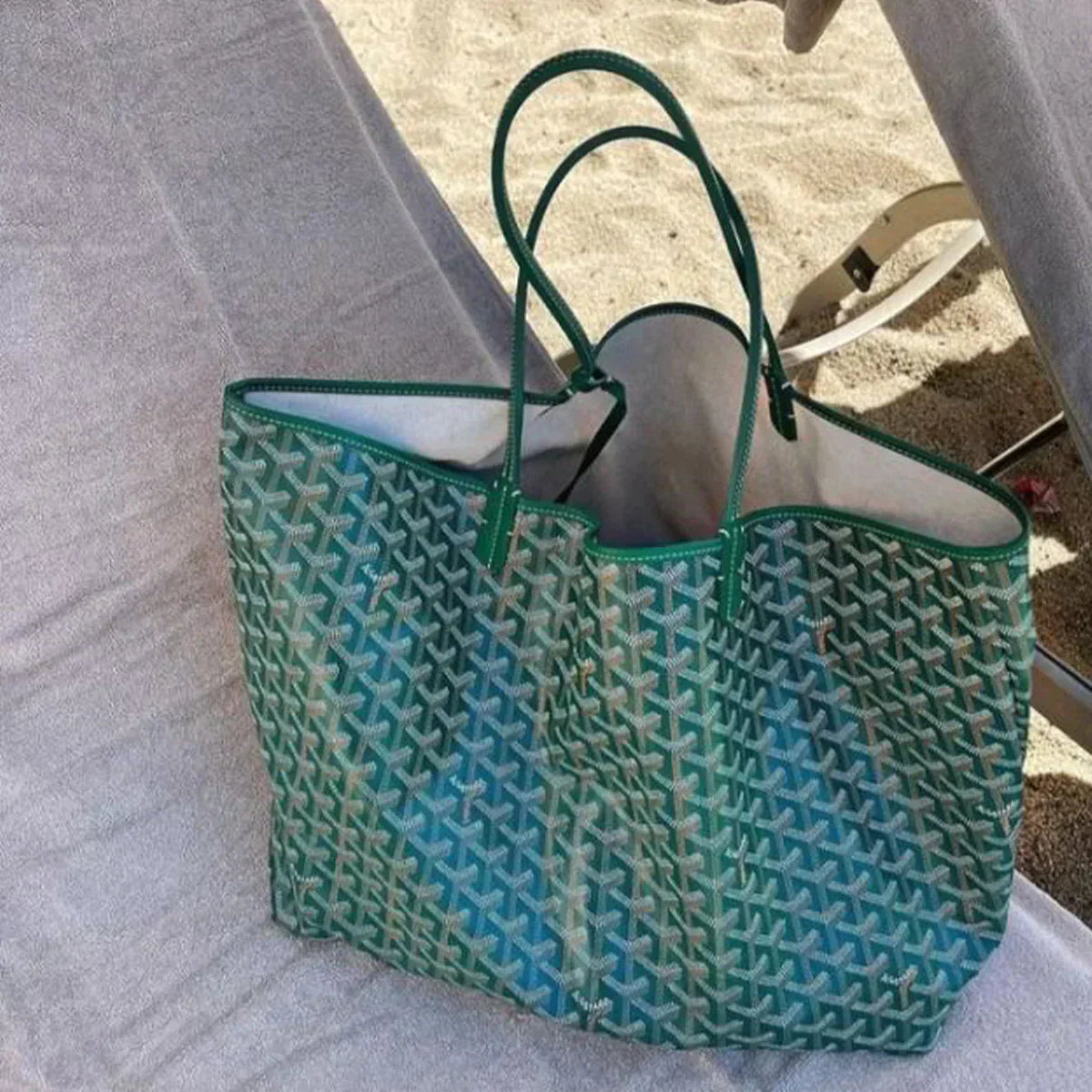 Stylish Women's Everyday Tote Handbag