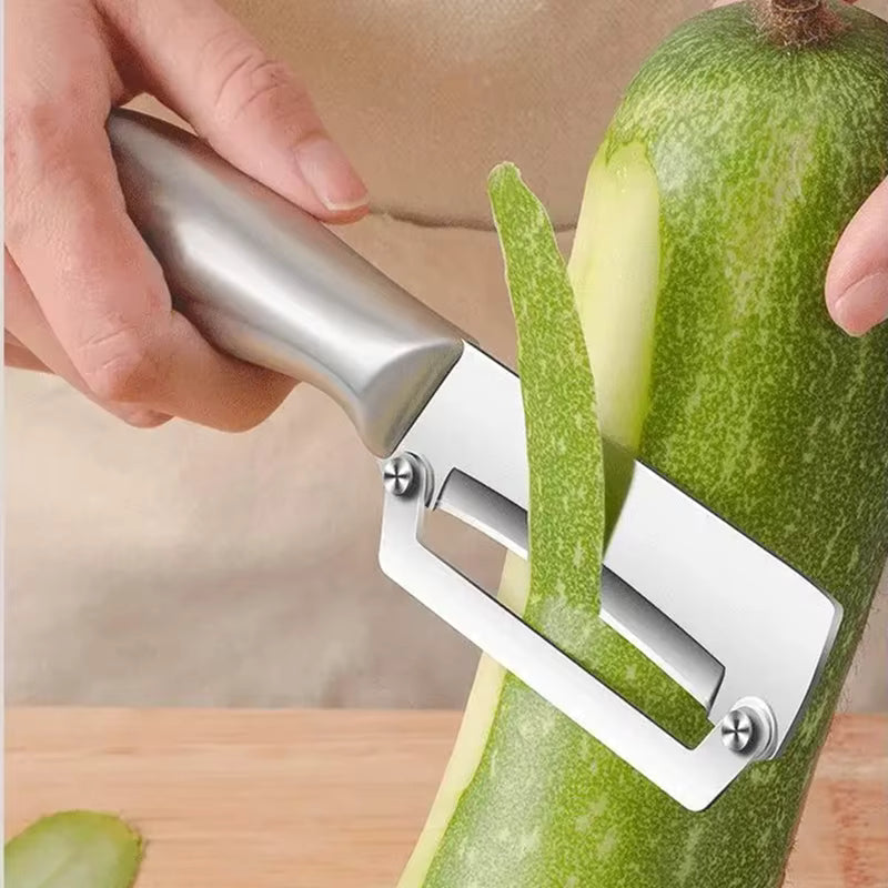Easy To Use Metal Vegetable Peeler