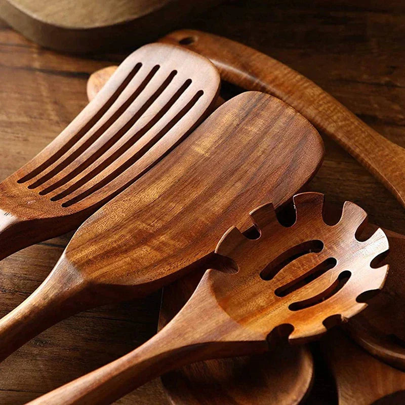 Natural Wood Kitchen Utensil Set with Teak Handle
