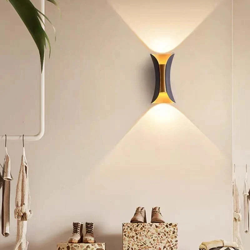 Outdoor Wall Lamp Curved Mounted LED