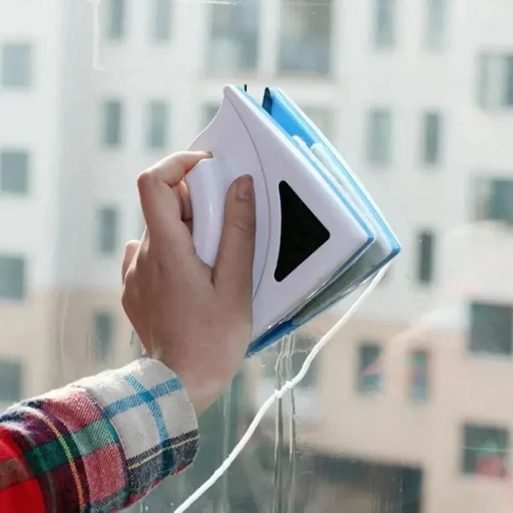 Magnetic Window Cleaning Device