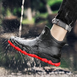Rugged Grip Comfort for Wet Outdoor Conditions