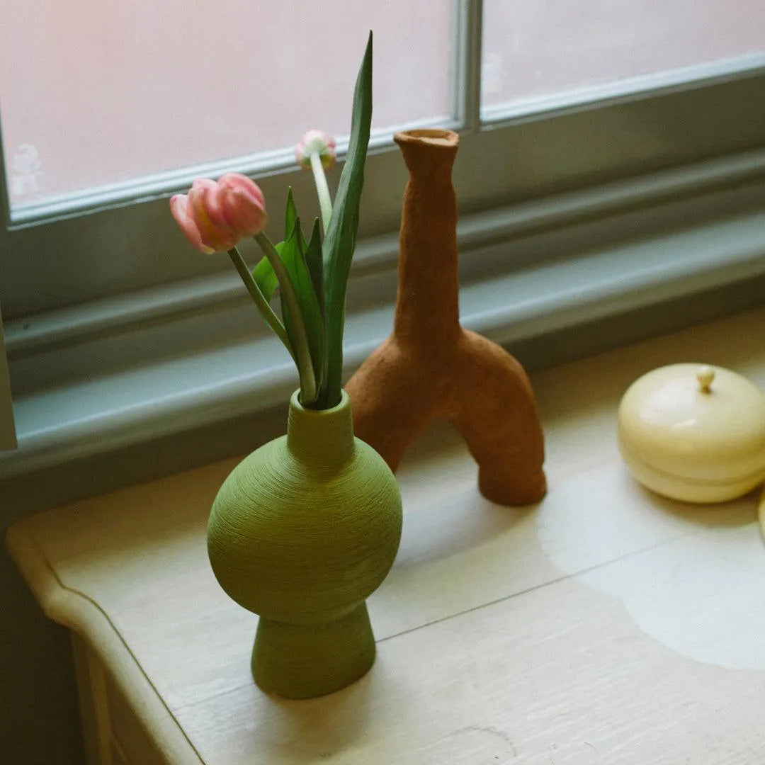 Sculptural Ceramic Vase for Tables, Shelves, and Windowsills – Green Handcrafted Pottery for Fresh or Dried Botanicals