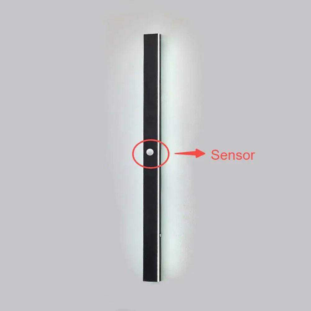 Linear Outdoor Wall Lamp