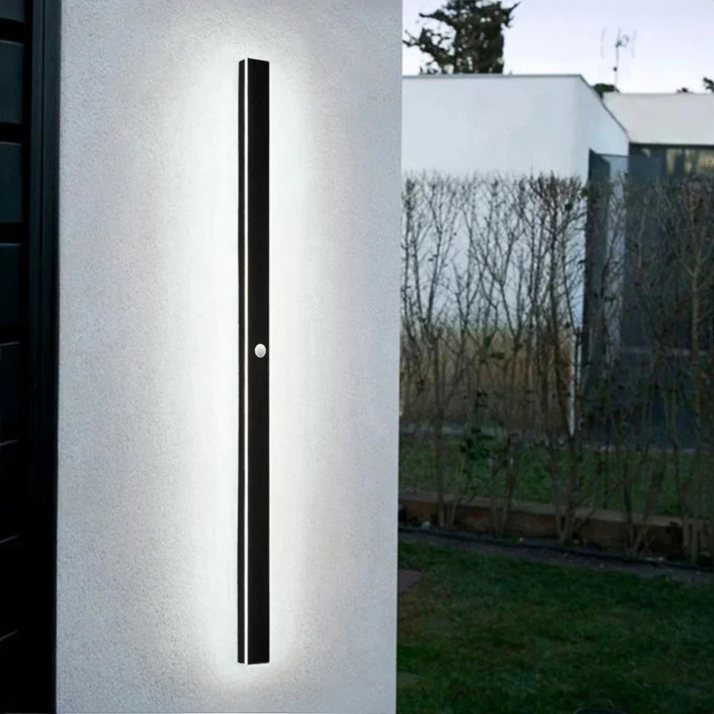 Linear Outdoor Wall Lamp