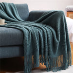 Throw Blanket for Couch, Chunky Knit Blanket in Soft Cozy Yarn, Oversized Knit Throw Blanket for Bed and Outdoor