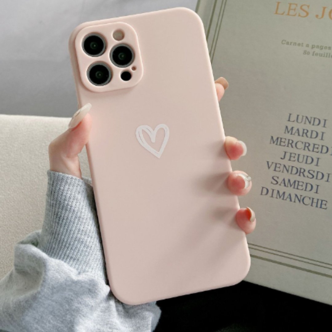 Durable iPhone Case with Cute Heart Pattern - Dotisk