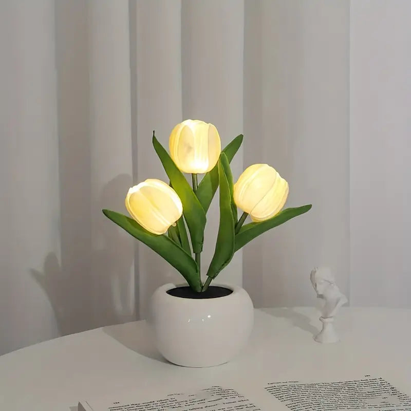 GlowPetal™ - Tulip LED Lamp