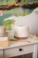 Ceramic Fragrance Diffuser with Ultrasonic Mist Technology, 200mL Capacity & LED Ambient Light for Home, Bedroom & Office