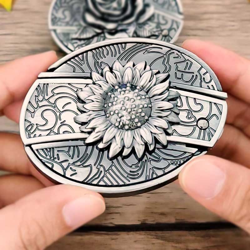 Oval Bull Skull Belt Buckle with Hidden Knife