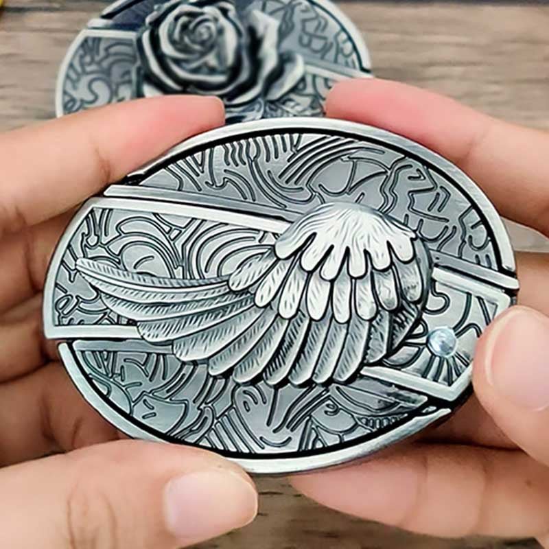 Oval Bull Skull Belt Buckle with Hidden Knife